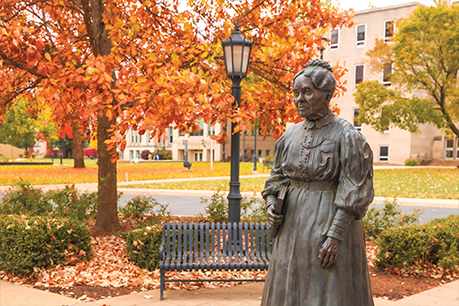 Photo of a statue on campus surrounded by fall trees. Links to Donor-Advised Funds Photo of a statue on campus surrounded by fall trees. Links to Donor-Advised Funds